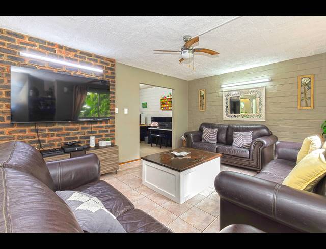 5 BEDROOM DUPLEX FOR SALE IN WESTVILLE